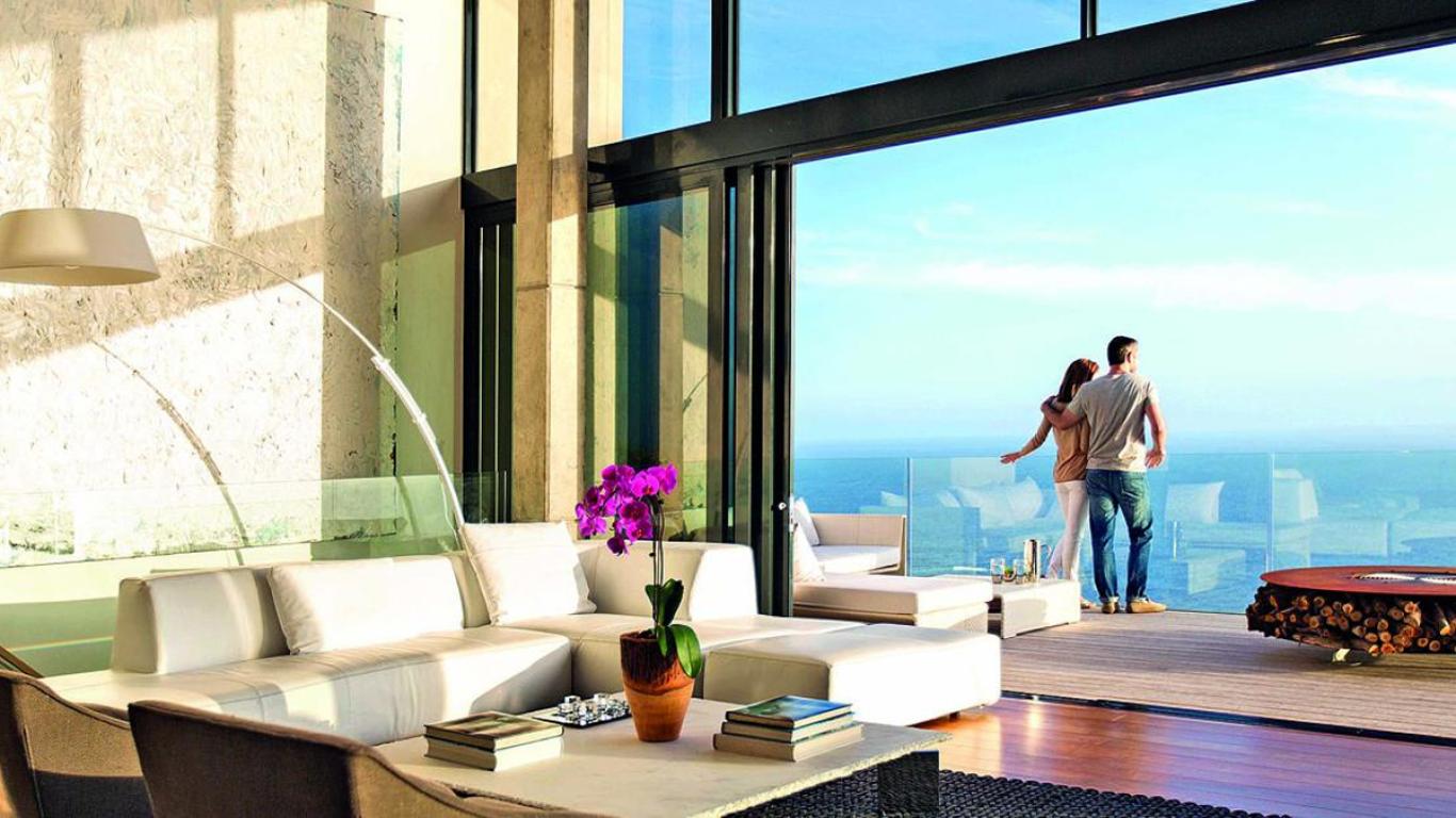 Rustomjee Ocean Vista Image 1